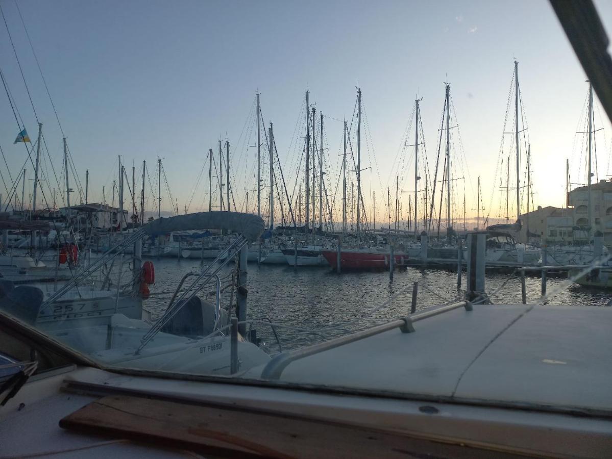 Bateau Hebergement Insolites ルカート エクステリア 写真