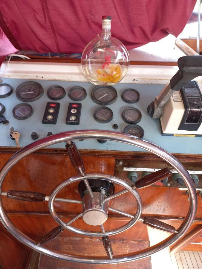 Bateau Hebergement Insolites ルカート エクステリア 写真